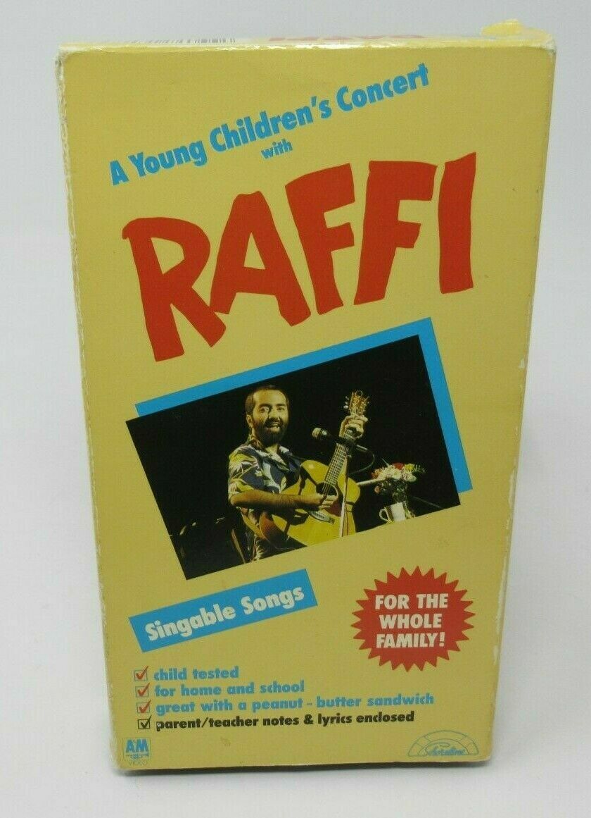 YOUNG CHILDREN'S CONCERT WITH RAFFI VHS VIDEO, SINGABLE