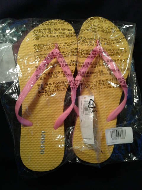 The Most Comfortable Flip Flops for Travel