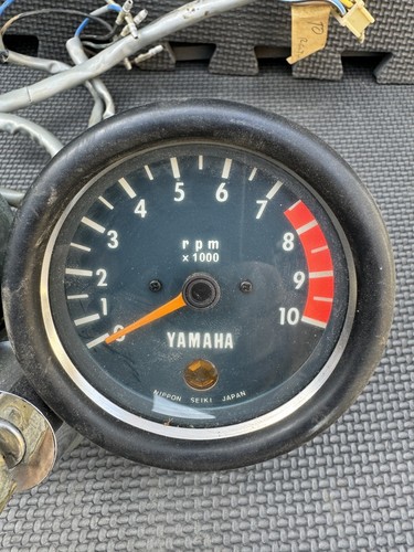 Tacómetro Yamaha 1972 RT-1 360cc Enduro y DT-1 250cc Enduro OEM con llave - Imagen 3 de 7
