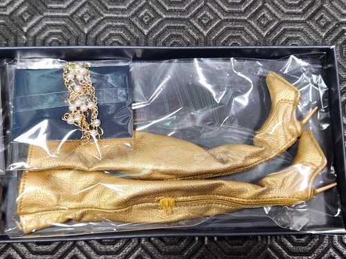 Integrity Toys NU Fantasy Sirene Violaine Perrin Gift Set 2024 # 75032 - Picture 18 of 24