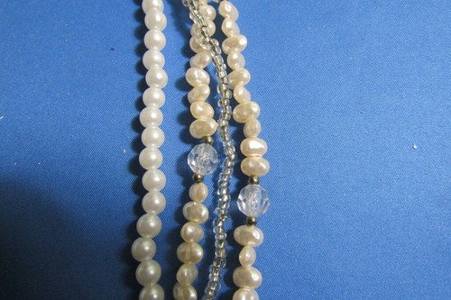Collar vintage de 4 hebras de perlas de agua dulce y cuentas de cristal de imitación 20" - Imagen 3 de 3