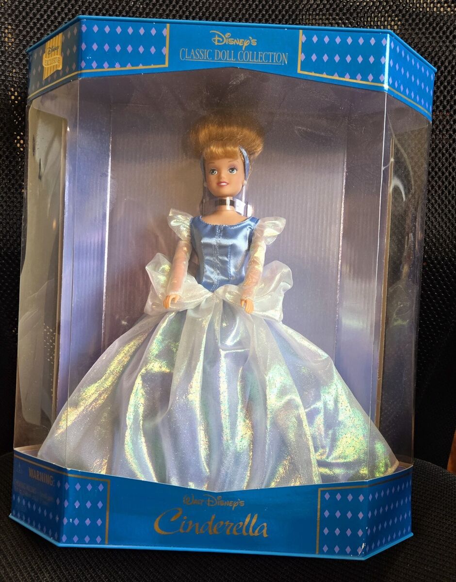WALT DISNEY'S CLASSIC DOLL COLLECTION CINDERELLA BARBIE DOLL