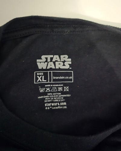 Star Wars Men's The Mandalorian Distressed Warrior Black T-Shirt- sz XL - Picture 3 of 9
