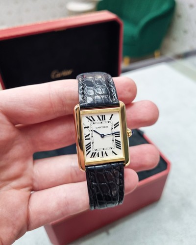 Cartier Tank Solo W5200004 28mm White Roman Numeral Dial 18kt Yellow Gold - Picture 5 of 8