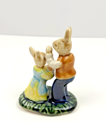 Miniature Ceramic Mr. & Mrs. Rabbit Easter Figurine Country Farmhouse Style 3.5" - Picture 5 of 7