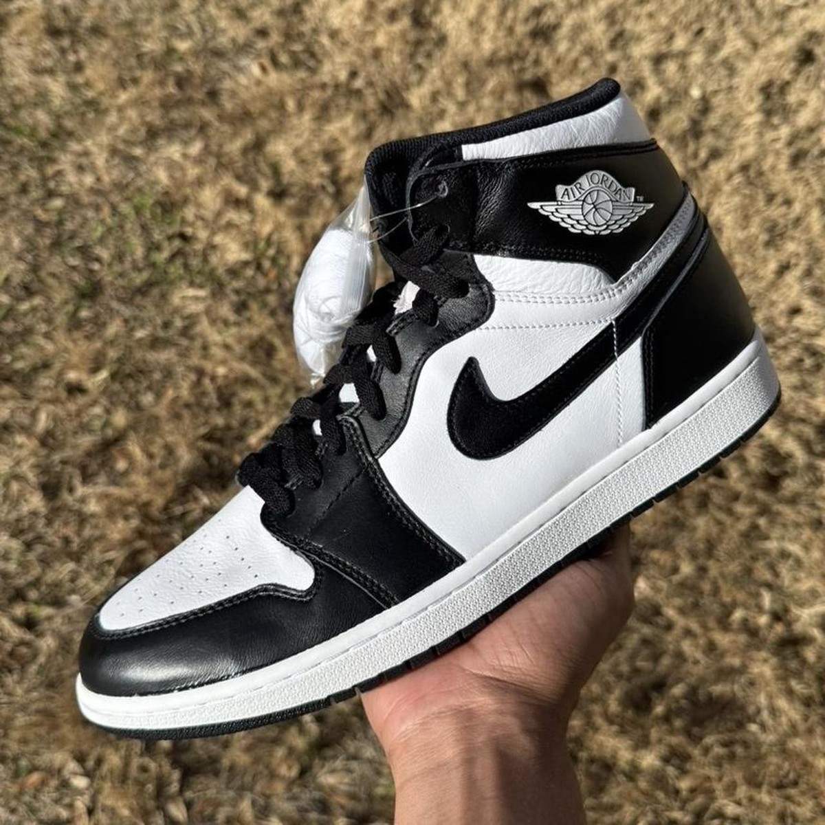 Size 12 - Air Jordan 1 Retro OG 2014 High Black White 887232960827