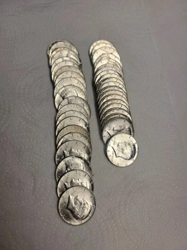 Lot of 40 Kennedy Half Dollars 40% Silver - 1967  -  UNCIRCULATED
