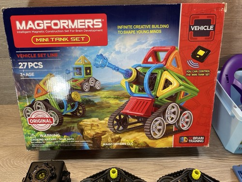 Magformers/Magblock Lot Mini Tank Set including Remote Vehicles Parts/Pieces - Picture 4 of 7