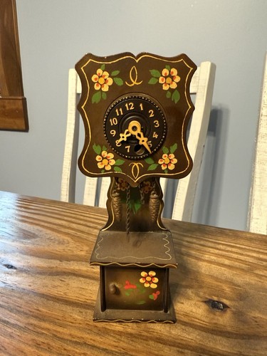 De Colección Mini Reloj Abuelo Llave Viento Arte Popular Miniatura Alemania Marrón - Imagen 2 de 12
