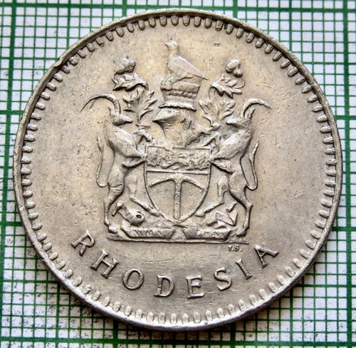 RHODESIA 1975 20 CENTS GREAT ZIMBABWE BIRD & Coat of Arms, minor scratch - Picture 4 of 6