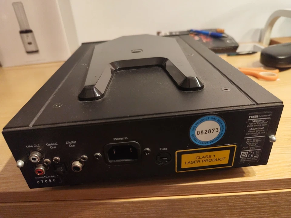 Rega Apollo CD-Spieler, Schwarz, Toplader, Schmales Design  - Bild 4 von 4