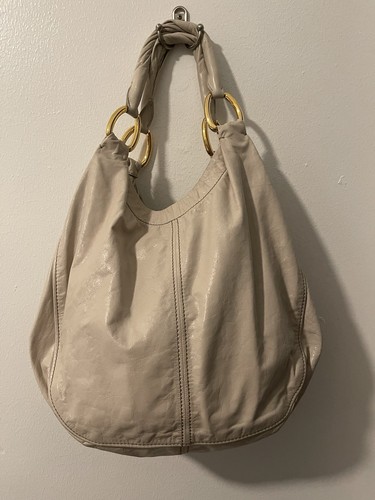 Bolso de Mano Miu Miu GHW Hobo Piel de Cordero Cuero Crema Oro Anillo Suave Usado en Excelente Condición - Imagen 3 de 13