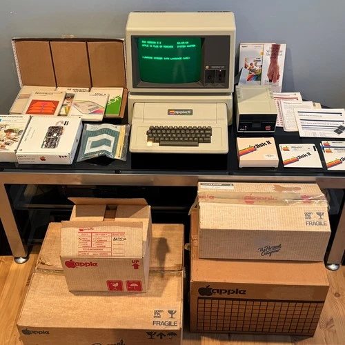 Apple II Plus Computer Lot Monitor Stand Disk II Original Boxes Receipt + Extras