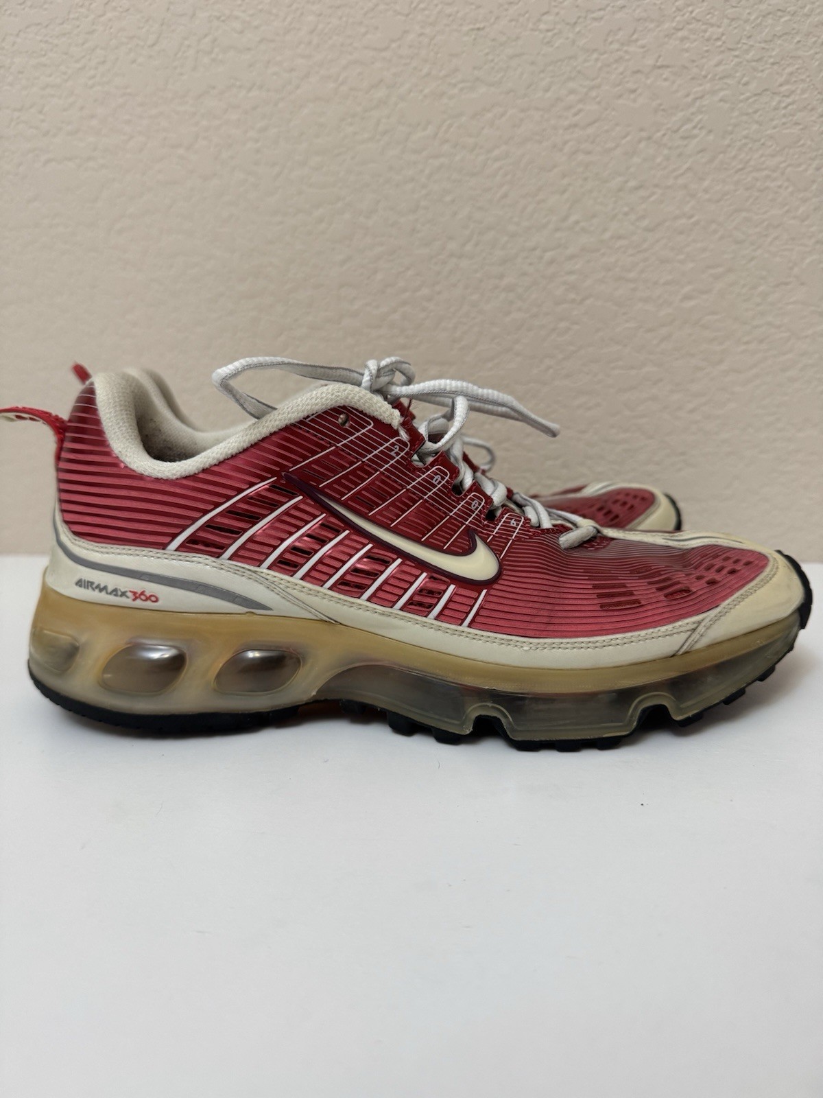 Vintage 2005 Nike Women’s Air Max 360 Sneakers Size 8.5 Athletic Shoes Red Vintage 2005 Nike Women’s Air Max 360 Sneakers Size 8.5 Athletic Shoes Red