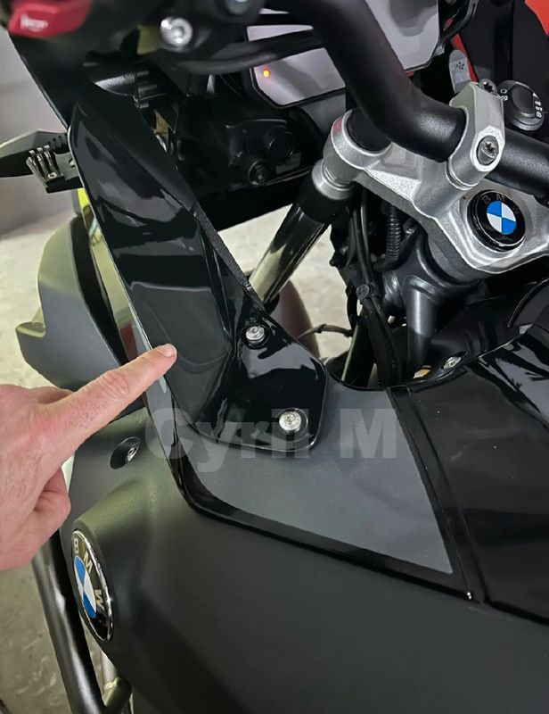 Déflecteurs de carénage BMW R1250 GSA teintés en acrylique premium de 3mm