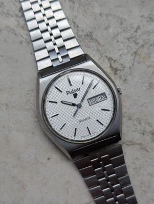 Pulsar Y563-8329 Armbanduhr Vintage Herrenuhr Quartz Edelstahl Uhr Day Date