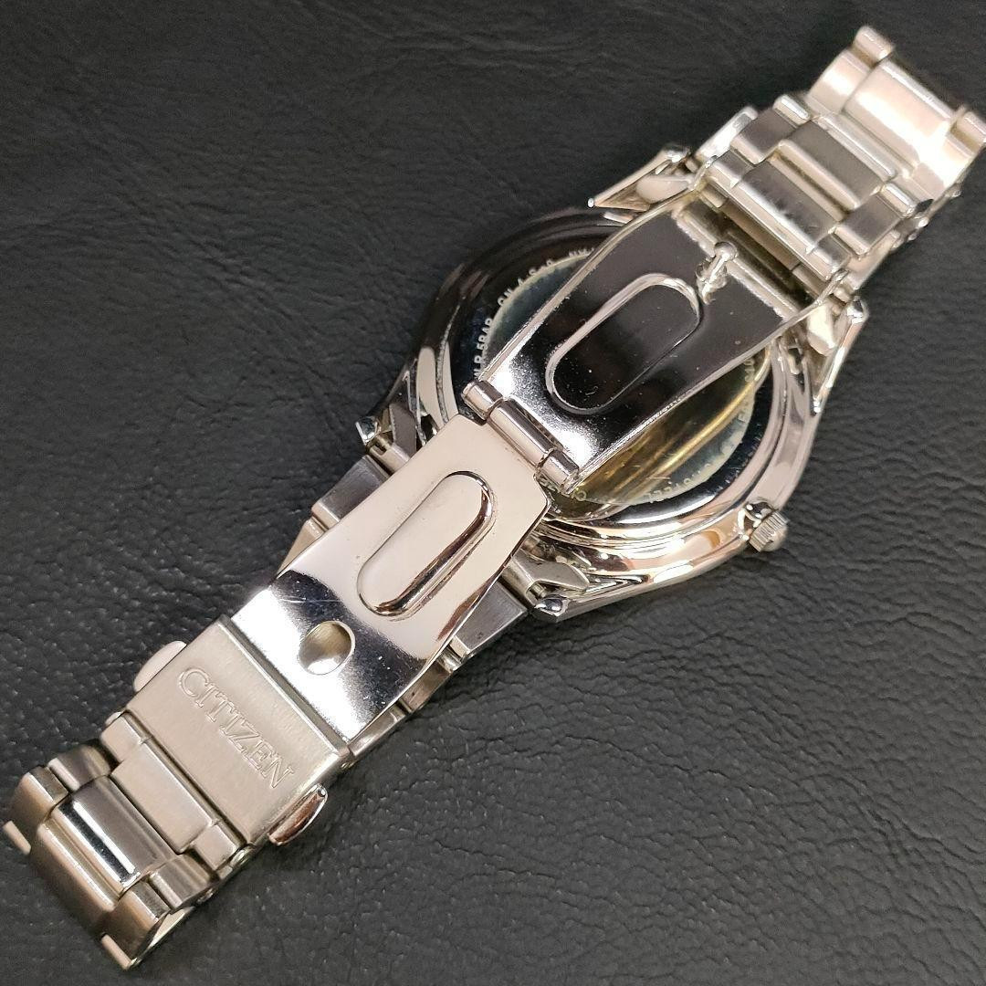 極美品　CITIZEN　シチズン　E031　ブラック　シルバー　ソーラー　腕時計 極美品 CITIZEN シチズン E031 ブラック シルバー ソーラー 腕時計