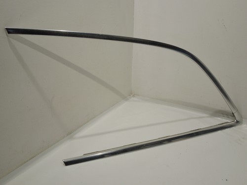 Audi Q7 4L NS Left Rear Quarter Light Chrome Trim 4L0853995A
