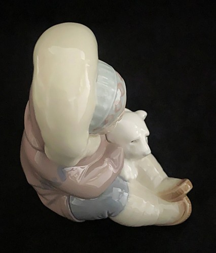 LLADRÓ #1195 ESKIMO BOY WITH POLAR BEAR PORCELAIN FIGURINE ~ RETIRED IN 1999 - Picture 5 of 7