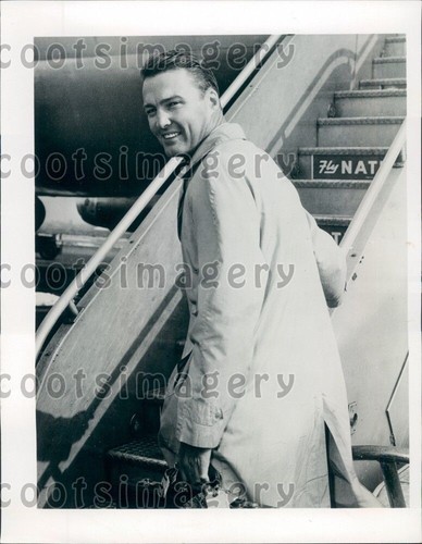 1963 TV Pionier Sportsender Bud Palmer Bretter Flugzeug Pressefoto - Bild 1 von 2