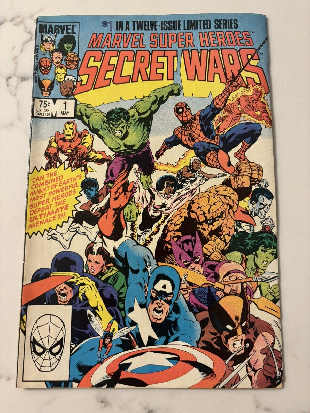 Marvel Super Heroes SECRET WARS #1 (1984) Classic Cover - Pre-Owned