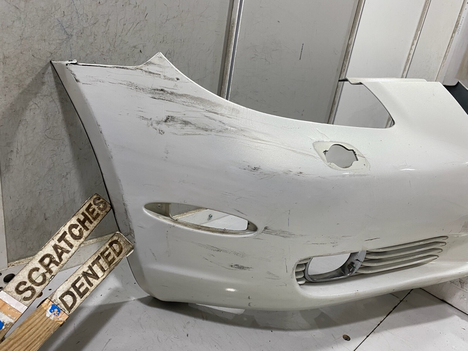 2002 - 2005 Lexus Sc430 OEM Front Bumper Cover Silver P/n 52119 