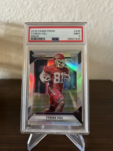 2016 Panini Prizm - Rookie Silver Prizm #296 Tyreek Hill (RC) PSA 9 