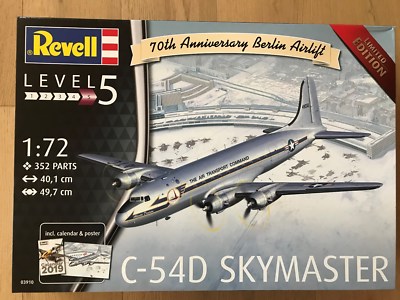 +++ Revell 03910 C-54D Skymaster 70th Anniversary Berlin Airlift 1:72 03910