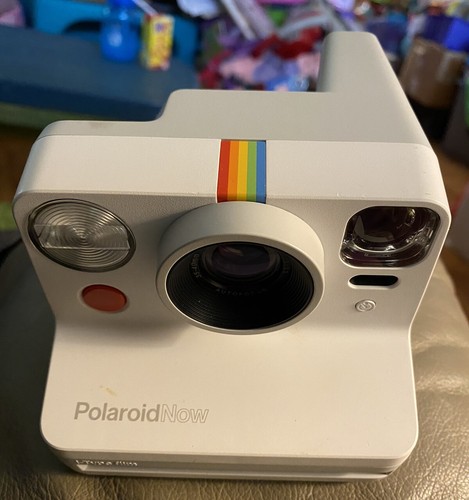Polaroid NOW i-type Instant Camera White Comes With Strap Powers On. Untested. - Picture 3 of 14