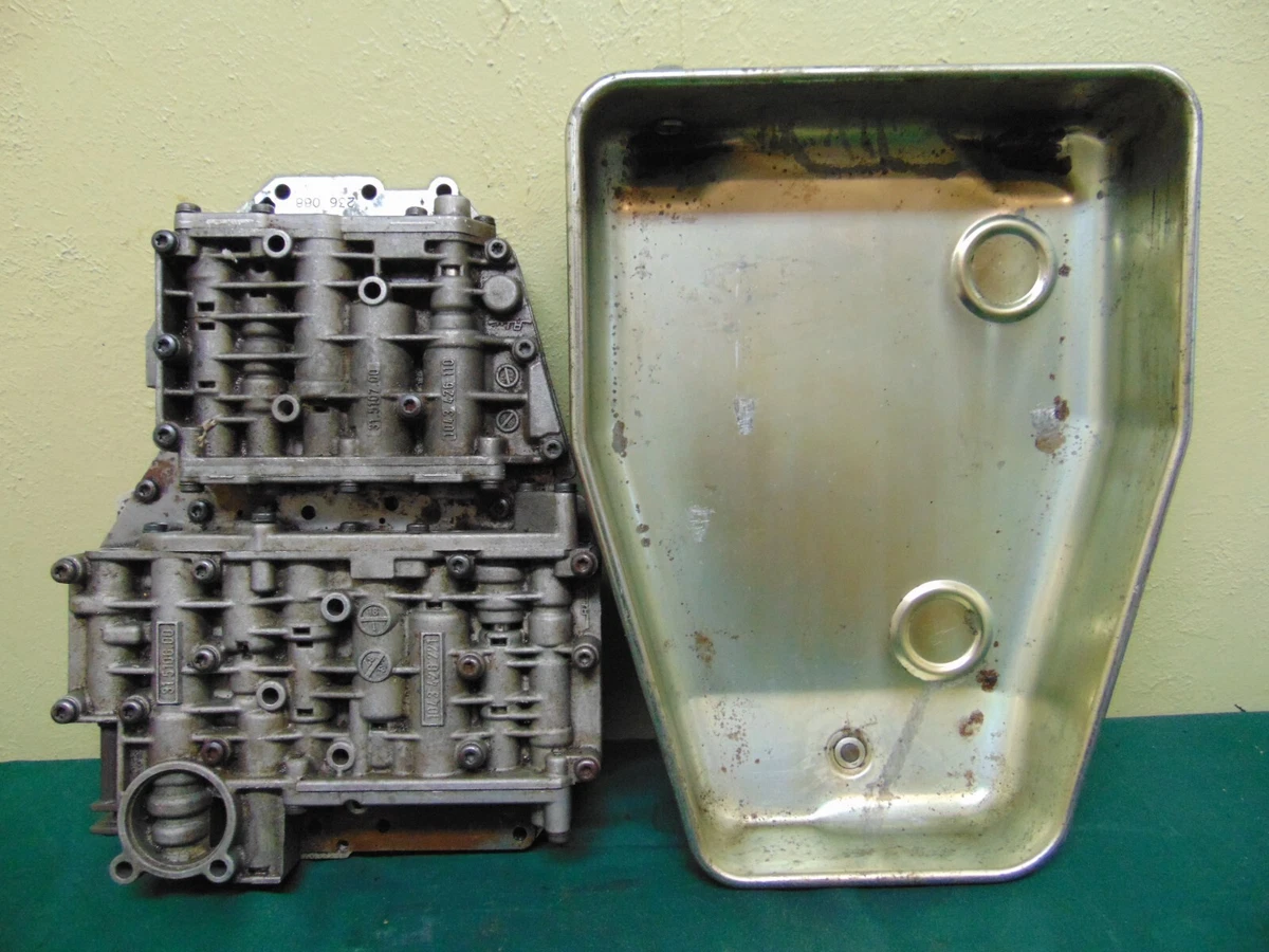 Automatic Transmission Valve Body 1043426221 1043426110 BMW 528e  