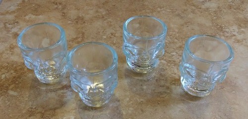 Juego de 4 vasos de chupito calaveras decoración de Halloween etc. - Imagen 7 de 7