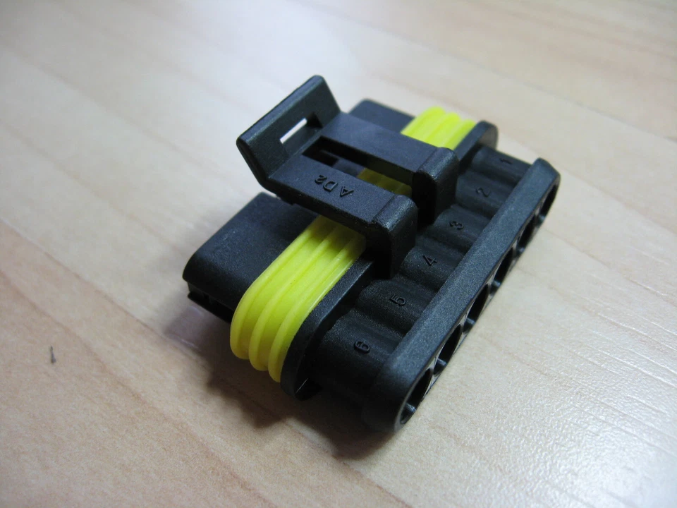 Weatherproof Automotive Connector Set 6-pin Male/Female 20Amps 22-16AWG #E38F - Image 3 of 4