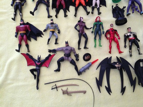 (22) 1990's DC Comics Action Figures:Batman Robin Joker Cat Woman Poison Ivy + - Picture 6 of 12