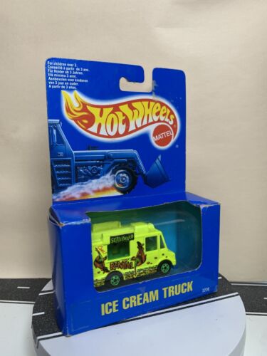 Hot Wheels Canada Exclusive Ice Cream Truck Skateboard Rental Lime Green w/BW - Picture 2 of 14