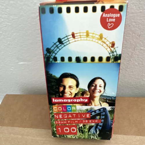 Lomography 603 35 mm 100/36 ISO Fine Color Negative Film - 3 Rolls in a Pack Red