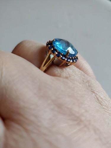 Blue Topaz Round Stone & Sapphires Ring 10k Solid Yellow Gold size 7 NWOT - Picture 5 of 8