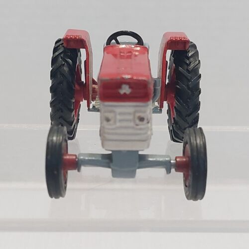 Corgi Toys No. 66, Massey-Ferguson 165 Tractor (Broken Pipe) Red Vintage Toy - Picture 8 of 15
