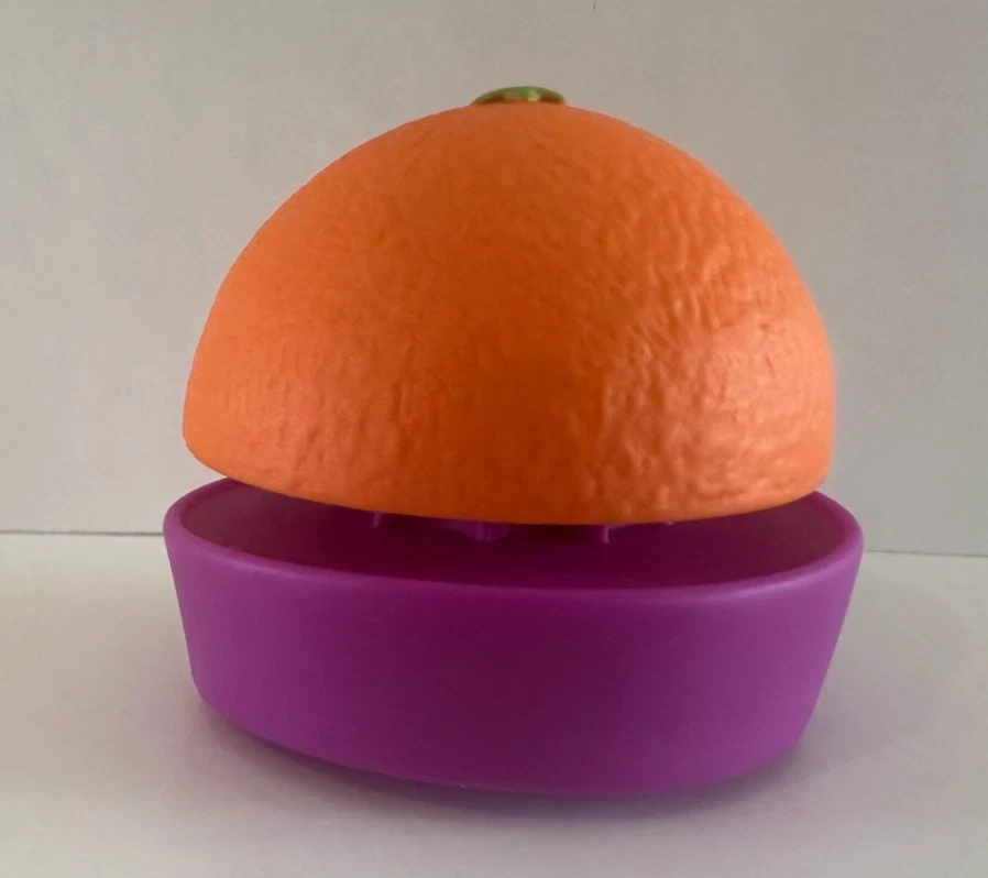 Kidrobot BFFS Love Hurts Series 4 O.J. & Judy 2/24 Vinyl Figure EUC - Image 2 of 4