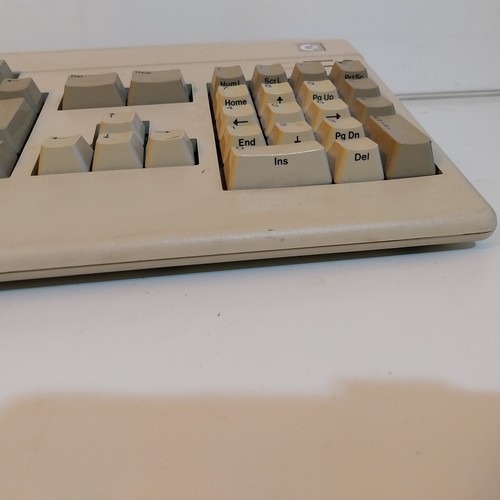Commodore Amiga 500 Sigilli Intatti FUNZIONANTE NO TV NO ALIMENTATORE - Foto 7 di 19