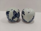 Vintage Delft Blue Hand-Painted Salt and Pepper Shakers From Holland — photo 3