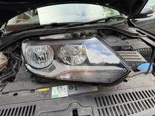 Volkswagen Tiguan 2014 Driver Side Headlight