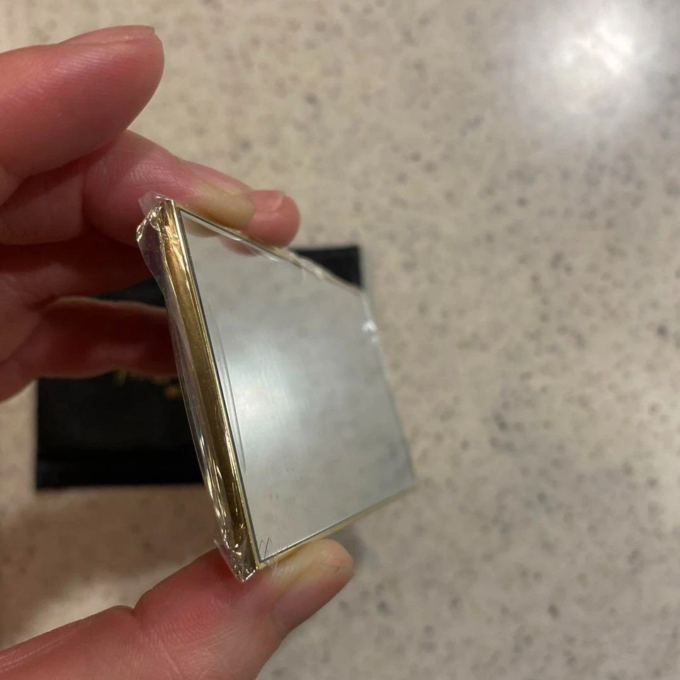 Espejo de mano Yves Saint Laurent YSL 22784 Foto 3 de 4