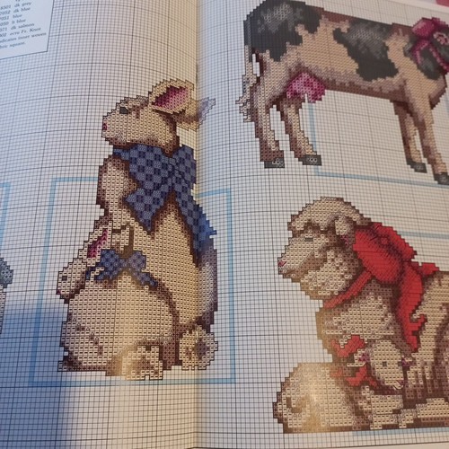 😇 Leisure Arts 914 Friendly Afghans in Anne Cloth Cross Stitch Patterns Animals - Picture 6 of 9
