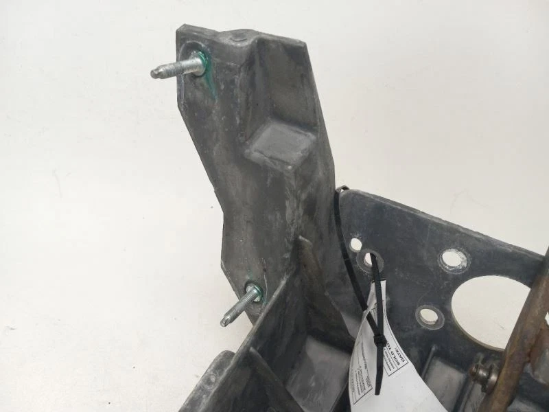 Pedal de freno Chrysler Aspen 2007 Foto 3 de 4