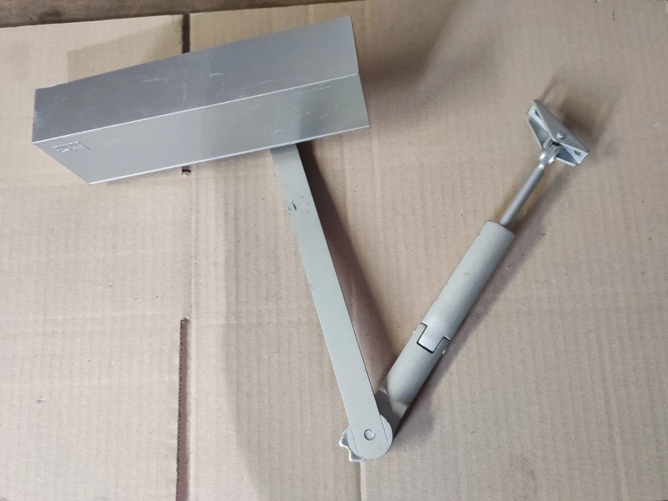 Chiudiporta DORMA TS69 argento rallentatore a braccio - porta portone - perfetti - Immagine 2 di 4