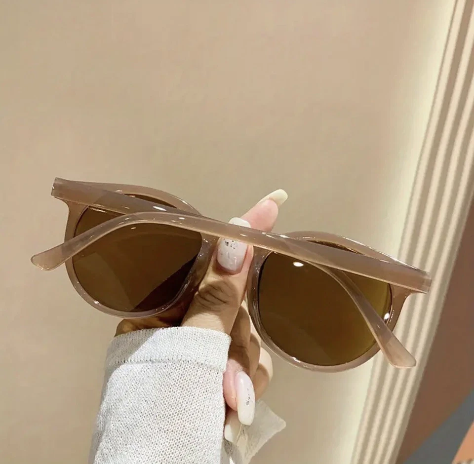 Gafas de sol redondas para mujer, gafas de sol de verano para conducir o viajar Foto 3 de 3