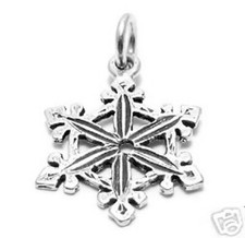 925 Sterling Silver Lovely Winter Snowflake Charm