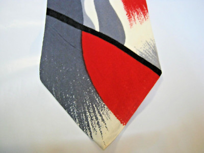 Pierre Balmain black white red gray silk tie 55 x 3.75 Necktie 15773