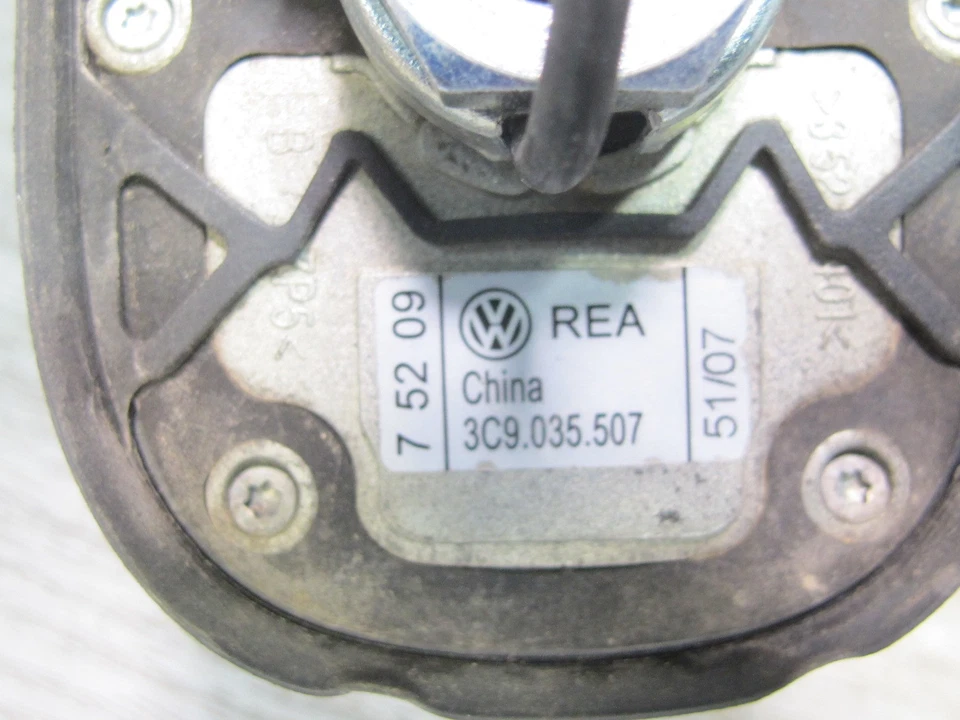 07-19 VW GOLF RABBIT JETTA R32 GTI TOUAREG TECHO ALETA DE TIBURÓN ANTENA DE RADIO OEM Foto 3 de 4
