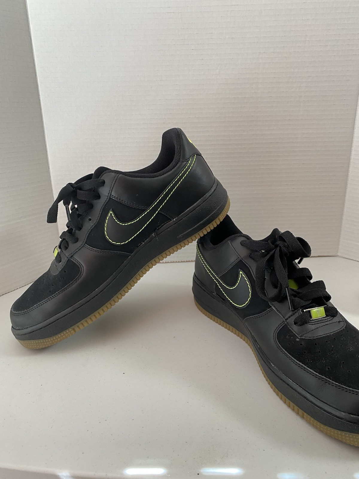 2007 Nike Air Force 1 Black Bolt Green Shoes Size 9.5 